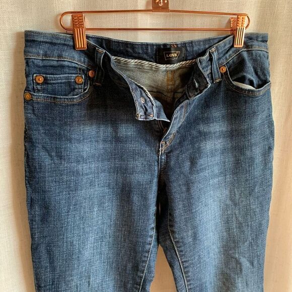 Levi’s Women’s Size 10 Black Tag Bootcut Jeans Medium Wash Stretch Denim Pants - Picture 3 of 16